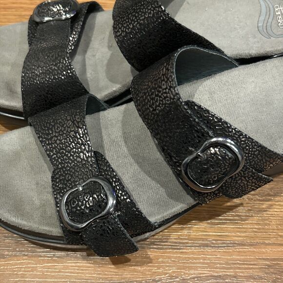 Dansko Sandals Womens 40 Sophie US 10 Slip On Buckle Wedge Slide Black Leather - Picture 3 of 8